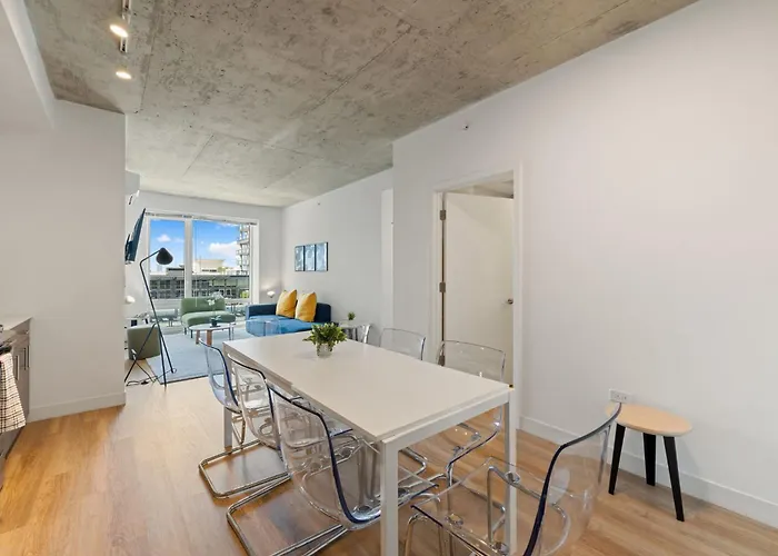 Hotel 3br Escape Bright Sleek Spacious