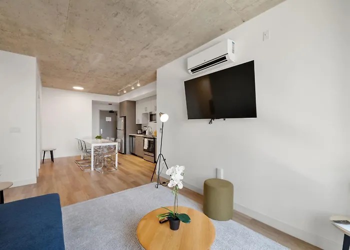 Hotel 3br Escape Bright Sleek Spacious Chicago