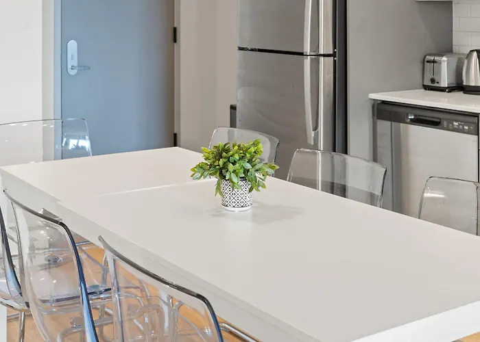 Hotel 3br Escape Bright Sleek Spacious *