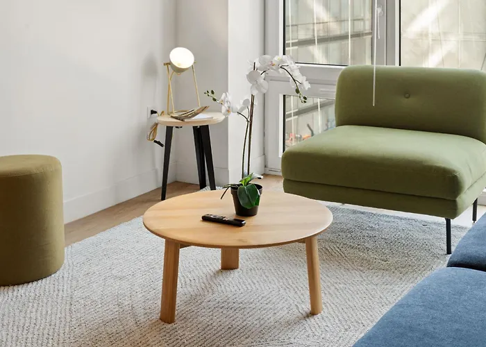 Hotel 3br Escape Bright Sleek Spacious Chicago